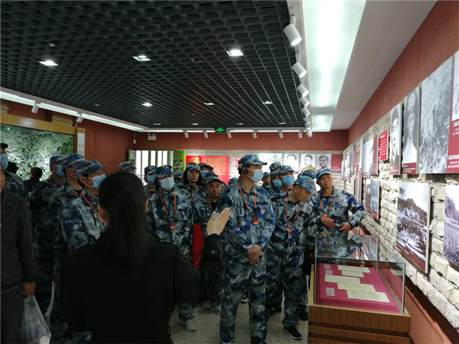 1619574101342866.jpg 參觀鄂豫皖蘇區(qū)首府革命博物館.jpg