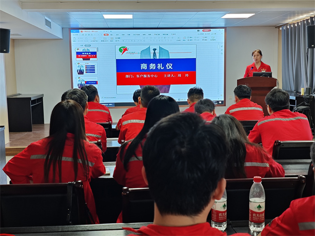 1716706228698938.jpg 周玲玲.jpg