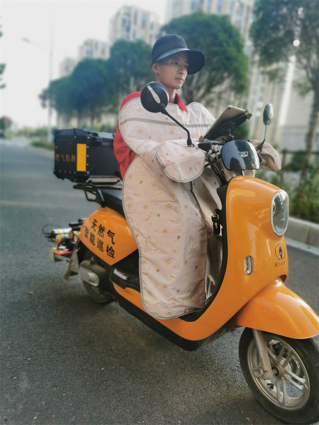 1728349728344189.jpg 鄲城公司運(yùn)營人員開展安全隱患大排查 (2).jpg